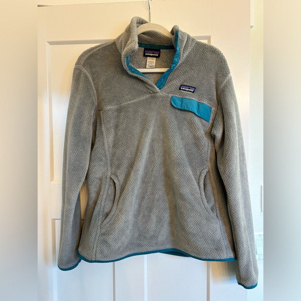 Patagonia size large snap pullover, gray and teal